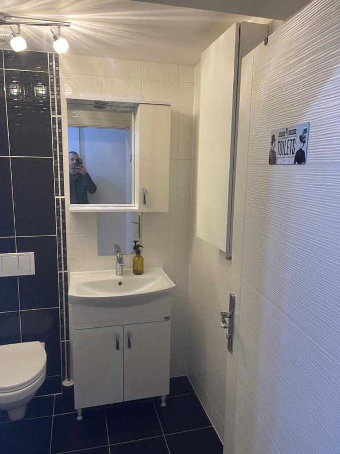 Tranzzit Airport Apartment II Otopeni Ngoại thất bức ảnh