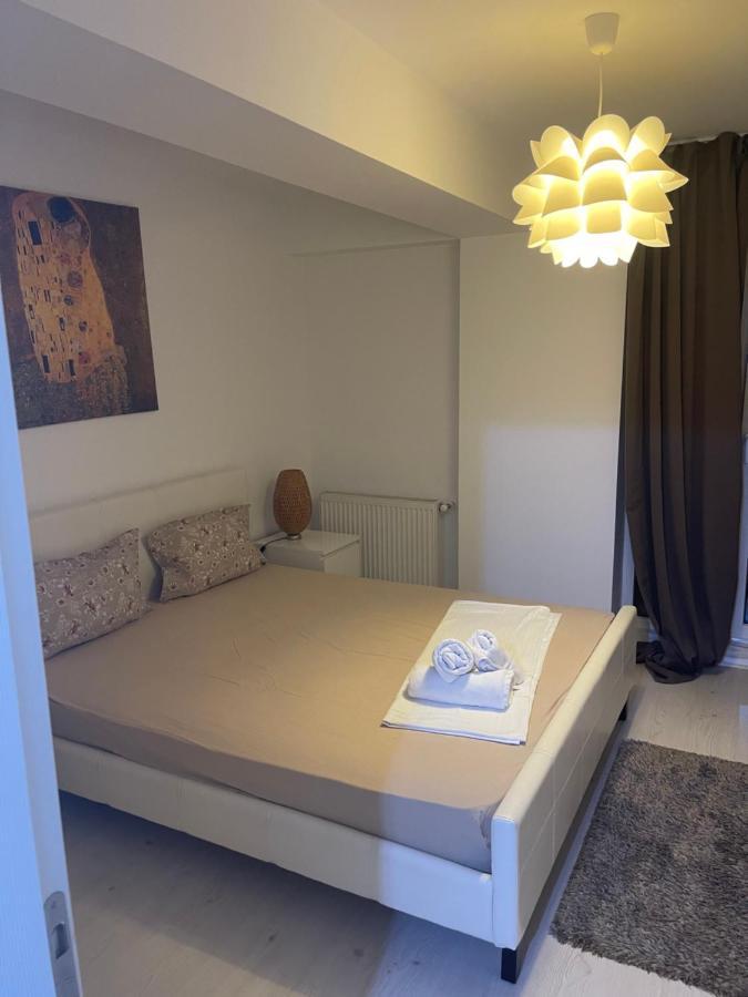 Tranzzit Airport Apartment II Otopeni Ngoại thất bức ảnh